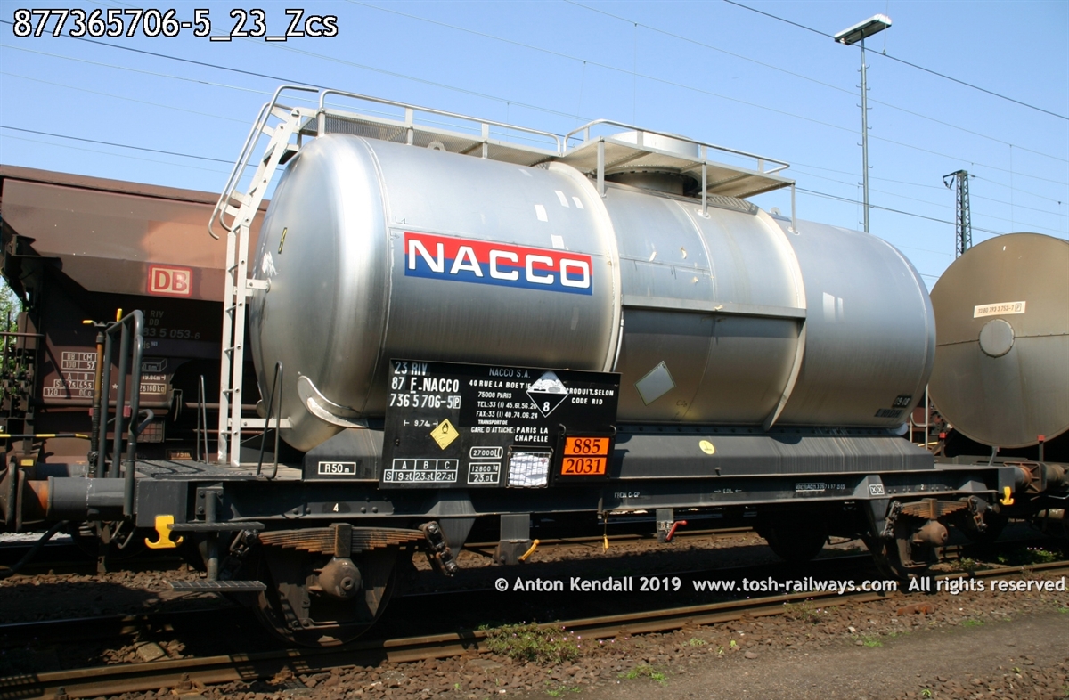 877365706-5_23_Zcs.jpg